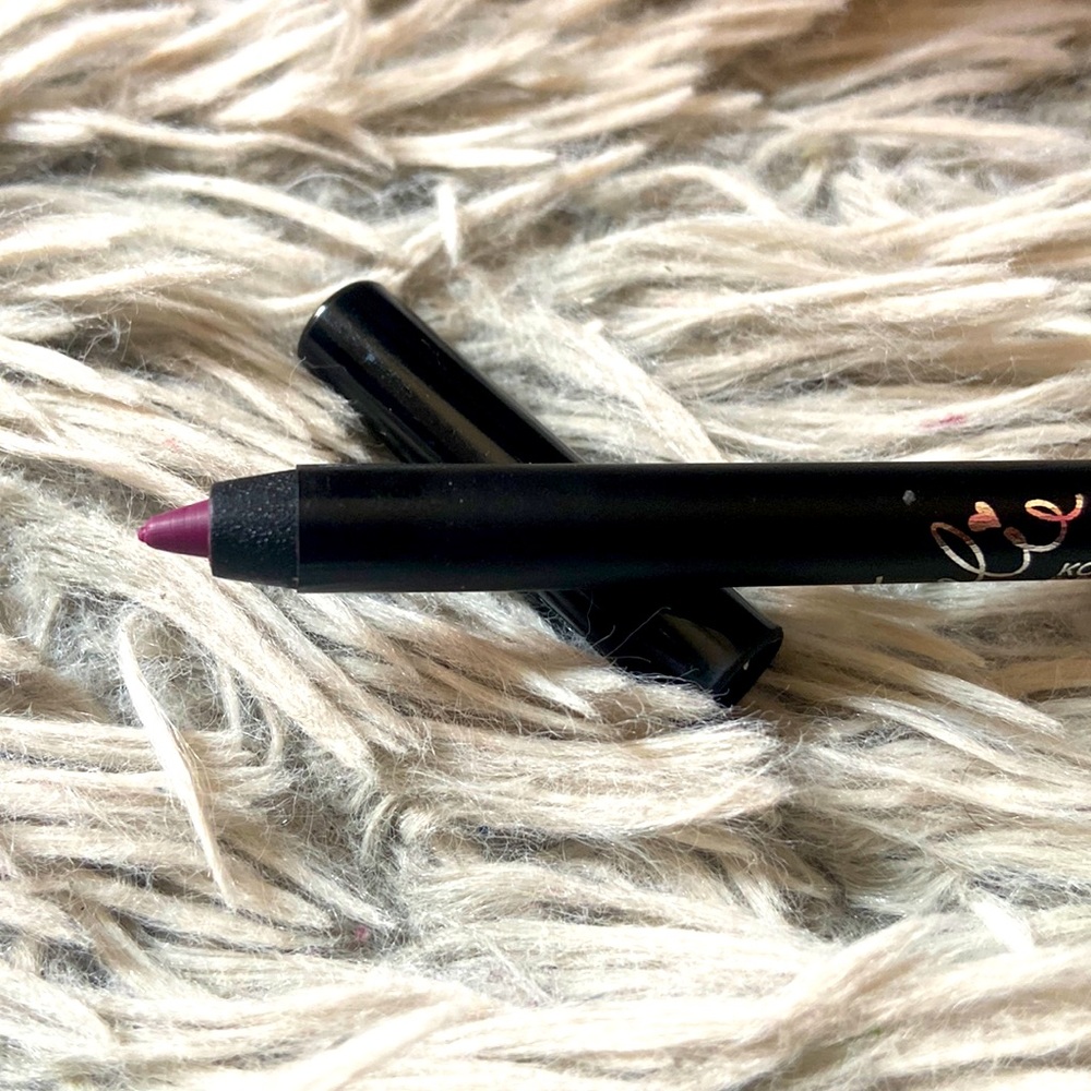 Kylie Lip Liner Kourt K